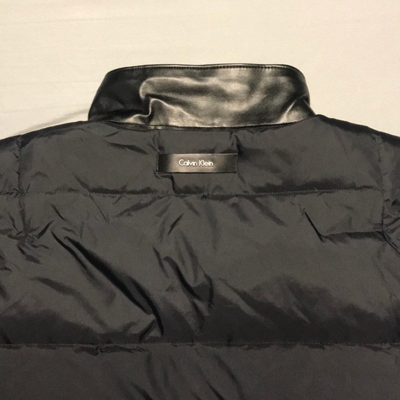 Calvin Klein Vest - Picture 2 of 2